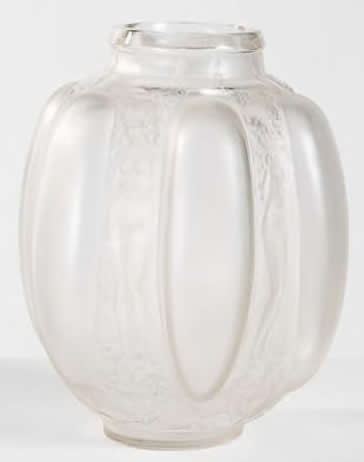 Rene Lalique Vase Six Figurines Et Masques