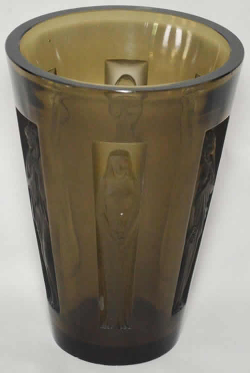 Rene Lalique Vase Gobelet Six Figurines