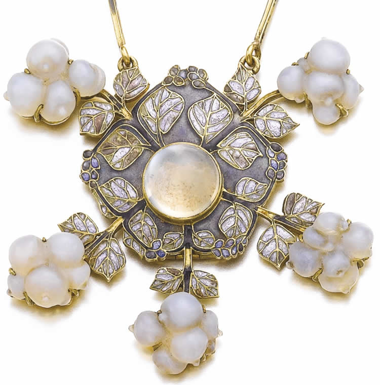 Rene Lalique Snowberries Pendant
