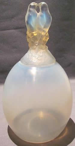 Rene Lalique Covered Vase Tourterelles