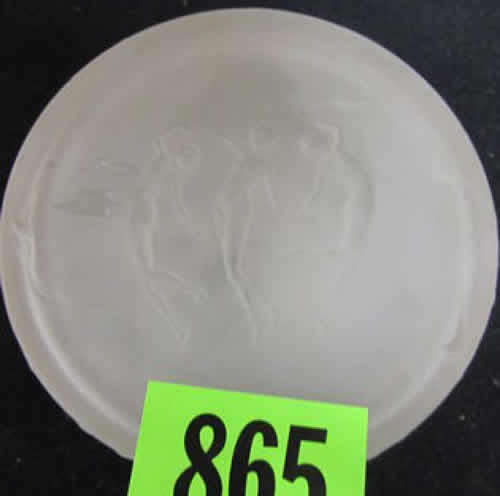 Rene Lalique Powder Box Trois Figurines