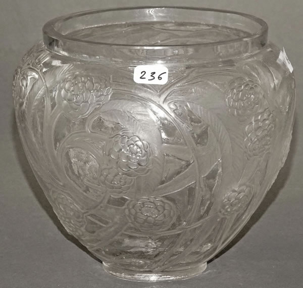 Rene Lalique Vase Nefliers