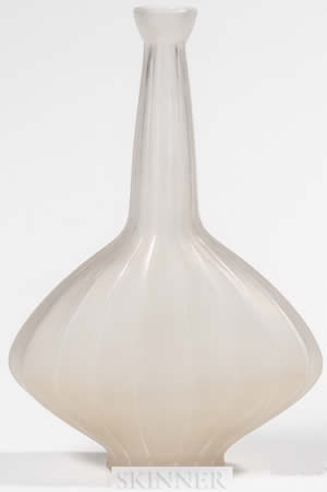 Rene Lalique Carafe Cotes Plates