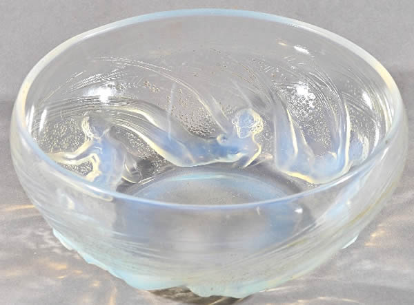 Rene Lalique Coupe Refermee Ondines