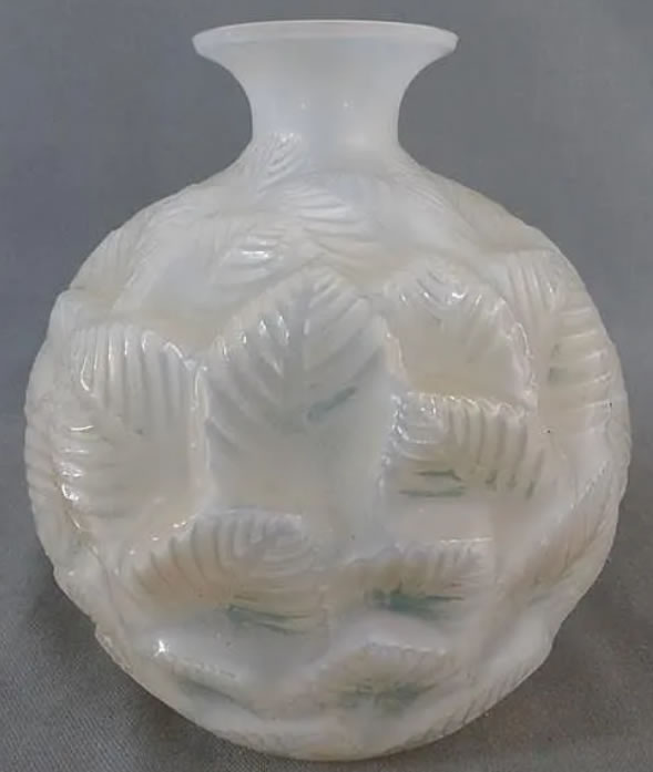 Rene Lalique Vase Ormeaux