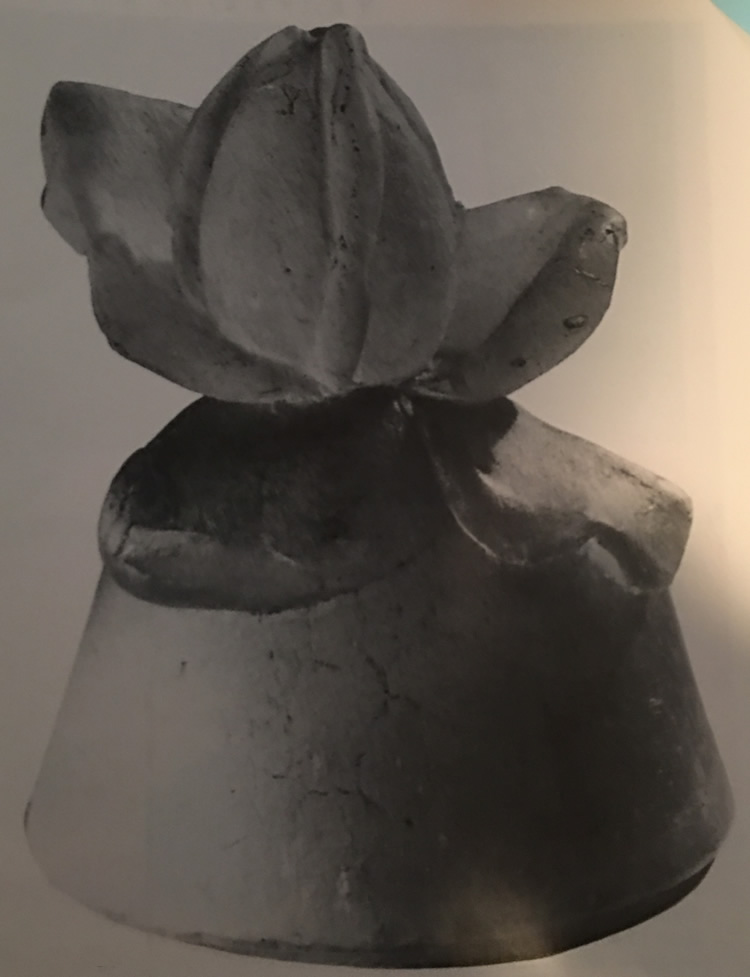 Rene Lalique Rose Cire Perdue Paperweight