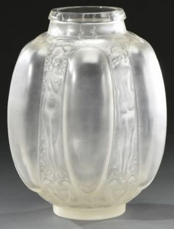 Rene Lalique Vase Six Figurines Et Masques