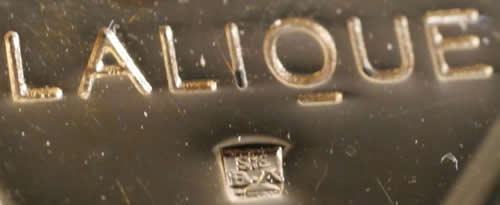 Modern Crystal Metal Backed Brooch LALIQUE Signature With A Straight Line Under The Q