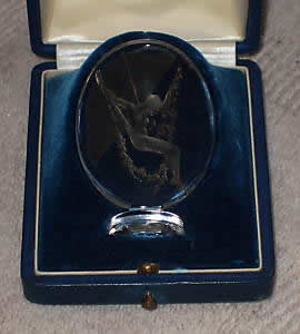 Rene Lalique Seal Figurine Se Balancant