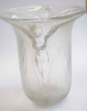 Rene Lalique Deux Figures Femmes Ailees Cire Perdue Vase
